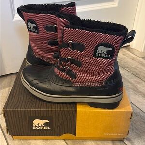 Sorel Black and Red Winter Boots